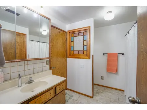15614 NW 11th Avenue Vancouver WA 98685