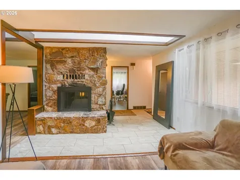 15614 NW 11th Avenue Vancouver WA 98685