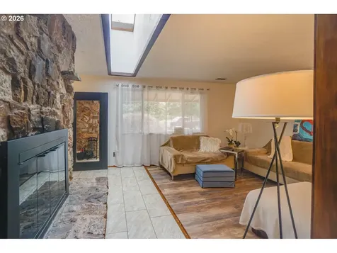 15614 NW 11th Avenue Vancouver WA 98685