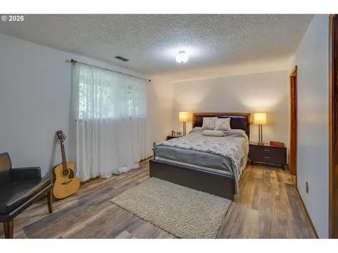 15614 NW 11th Avenue Vancouver WA 98685