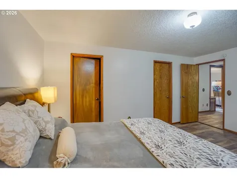 15614 NW 11th Avenue Vancouver WA 98685