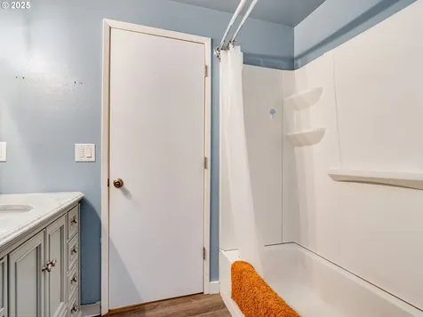 13817 NE 79th Street Vancouver WA 98682