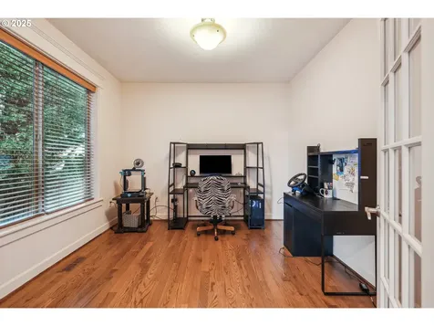 8085 SW Laurelwood Court Portland OR 97225