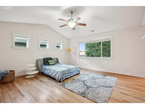 8085 SW Laurelwood Court Portland OR 97225