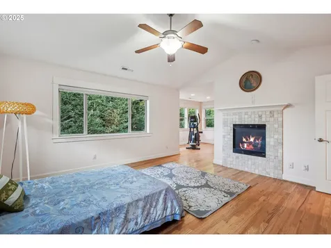 8085 SW Laurelwood Court Portland OR 97225