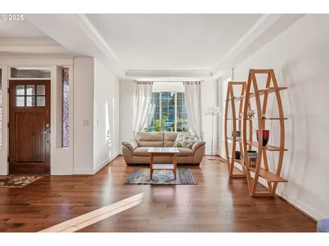 8085 SW Laurelwood Court Portland OR 97225