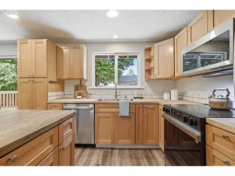 361 Fir Avenue Woodland WA 98674