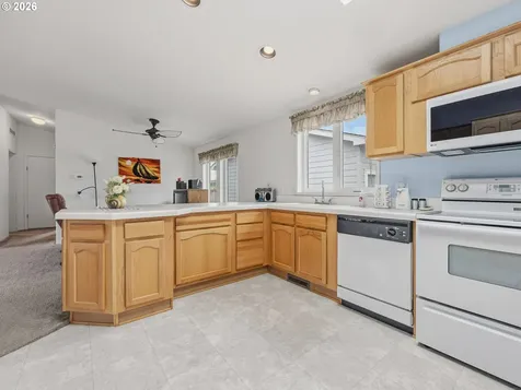 109 NW Sunset Way Waldport OR 97394