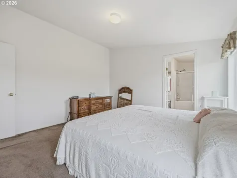 109 NW Sunset Way Waldport OR 97394