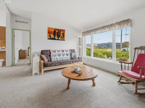 109 NW Sunset Way Waldport OR 97394