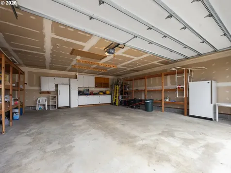 109 NW Sunset Way Waldport OR 97394