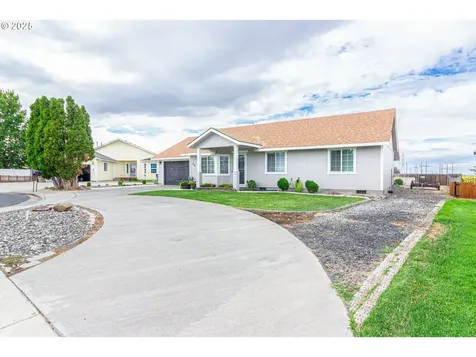 12 Rio Senda Street Umatilla OR 97882