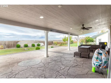 12 Rio Senda Street Umatilla OR 97882