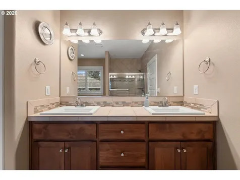 1481 N Fir Street Canby OR 97013