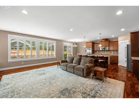 1481 N Fir Street Canby OR 97013