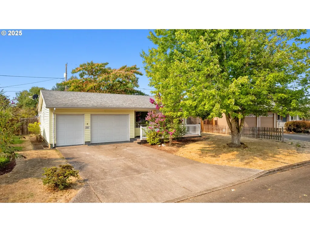 1427 Walton Way Woodburn OR 97071