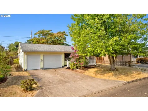 1427 Walton Way Woodburn OR 97071