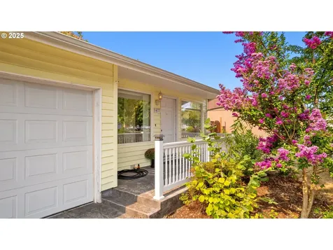 1427 Walton Way Woodburn OR 97071