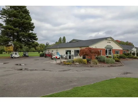 1427 Walton Way Woodburn OR 97071