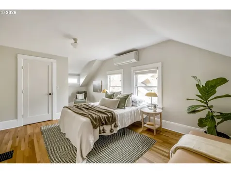 5905 N Wilbur Avenue Portland OR 97217