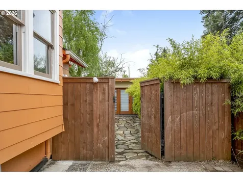 5905 N Wilbur Avenue Portland OR 97217