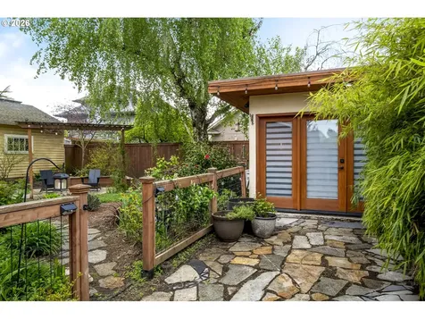 5905 N Wilbur Avenue Portland OR 97217