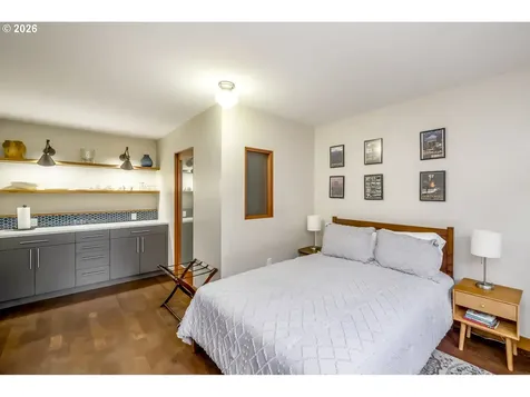 5905 N Wilbur Avenue Portland OR 97217