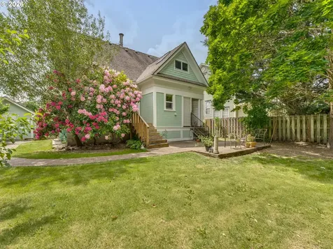 715 NE 5th Street Mcminnville OR 97128