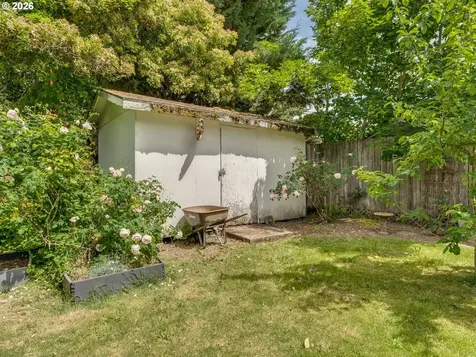 715 NE 5th Street Mcminnville OR 97128