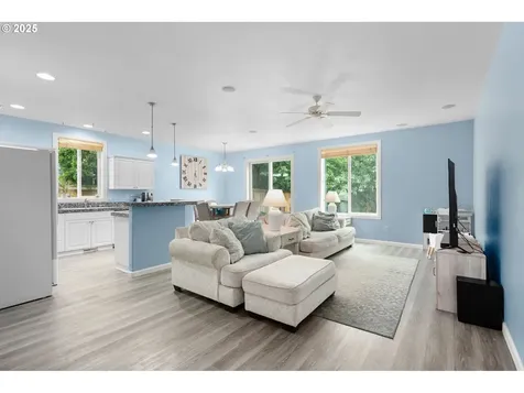 9311 NE 41st Avenue Vancouver WA 98665