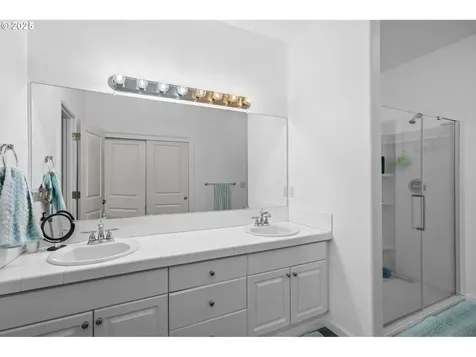 9311 NE 41st Avenue Vancouver WA 98665