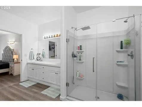 9311 NE 41st Avenue Vancouver WA 98665