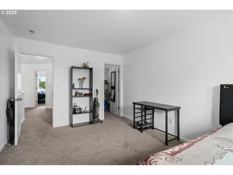 9311 NE 41st Avenue Vancouver WA 98665
