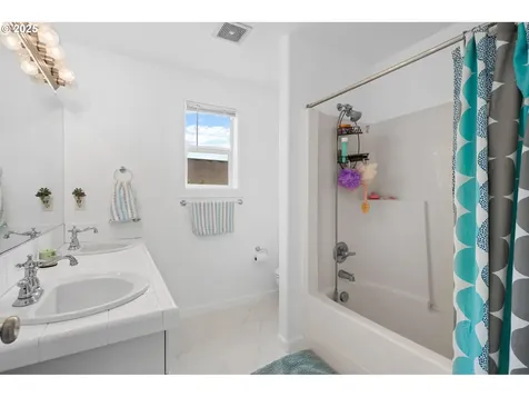 9311 NE 41st Avenue Vancouver WA 98665