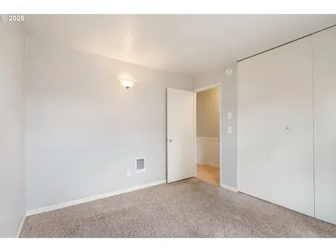 15721 SE Mill Street Portland OR 97233