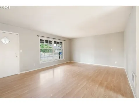 15721 SE Mill Street Portland OR 97233