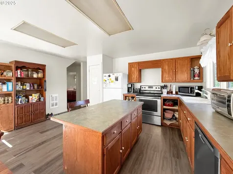 710 N 8th Street Monroe OR 97456