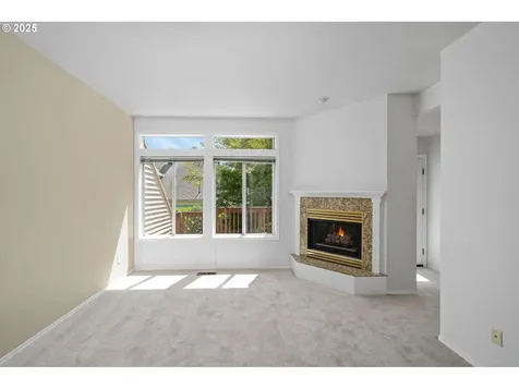 236 S Sweeney Street Portland OR 97239