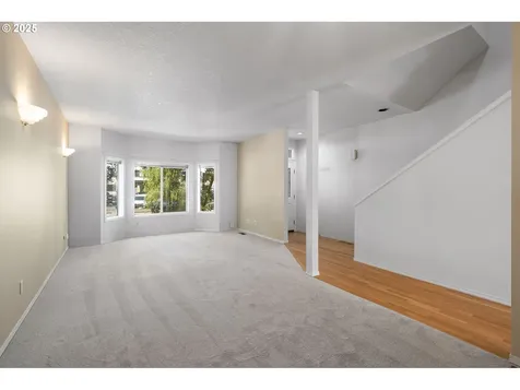 236 S Sweeney Street Portland OR 97239