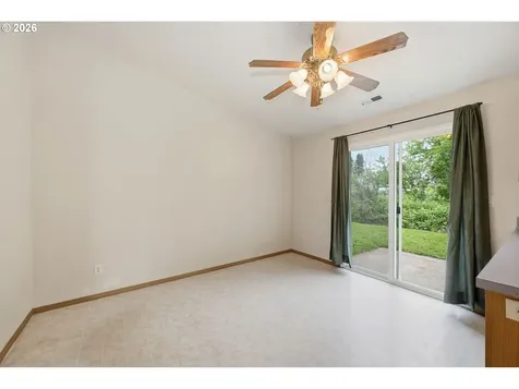 1077 S 10th Street Lebanon OR 97355
