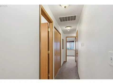 1077 S 10th Street Lebanon OR 97355