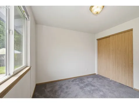 1077 S 10th Street Lebanon OR 97355