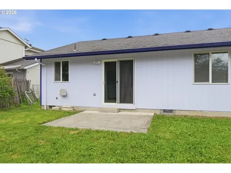 1077 S 10th Street Lebanon OR 97355