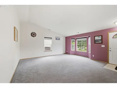 1077 S 10th Street Lebanon OR 97355