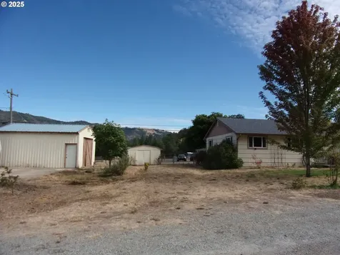 177 Esther Court Myrtle Creek OR 97457