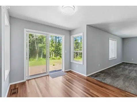 208 Salmonberry Lane Longview WA 98632