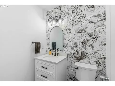 208 Salmonberry Lane Longview WA 98632