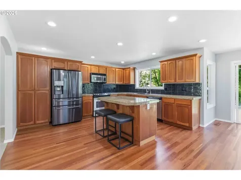 208 Salmonberry Lane Longview WA 98632
