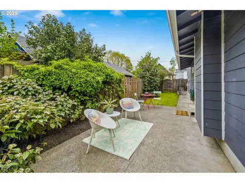 231 NE 90th Avenue Portland OR 97220