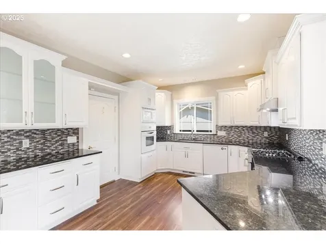 3988 New Carissa Lane NE Salem OR 97305